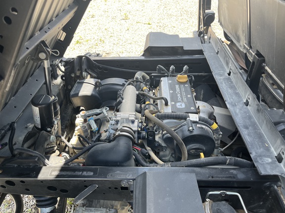 2018 John Deere XUV 835M ATV