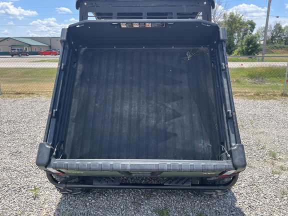 2018 John Deere XUV 835M ATV