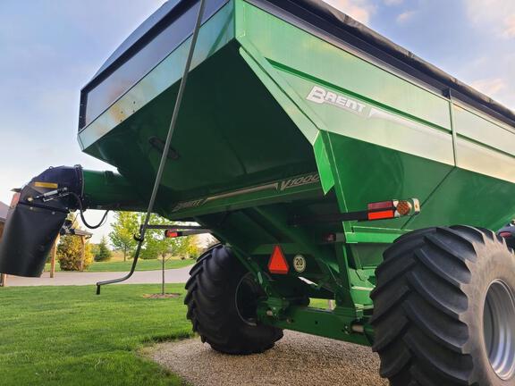 2022 Brent V1000 Grain Cart