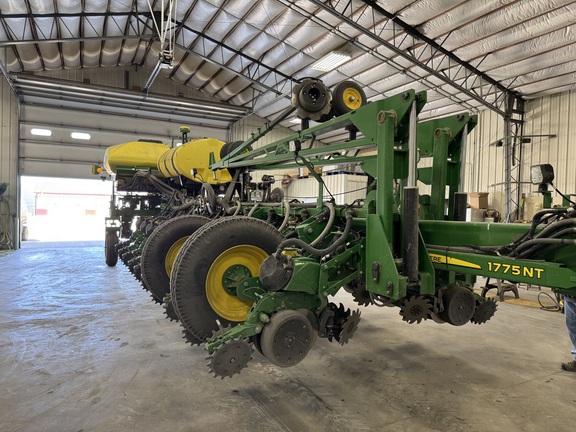 2015 John Deere 1775NT Planter