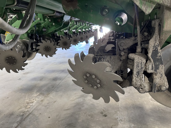 2015 John Deere 1775NT Planter