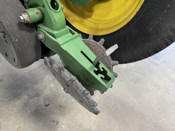 2015 John Deere 1775NT Planter