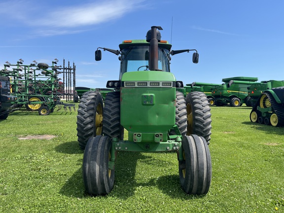 1990 John Deere 4555 Tractor