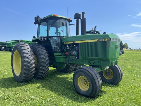 1990 John Deere 4555 Tractor