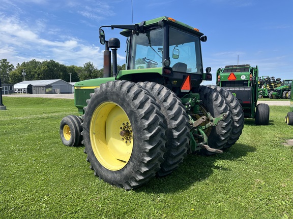 1990 John Deere 4555 Tractor