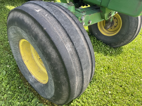 1990 John Deere 4555 Tractor