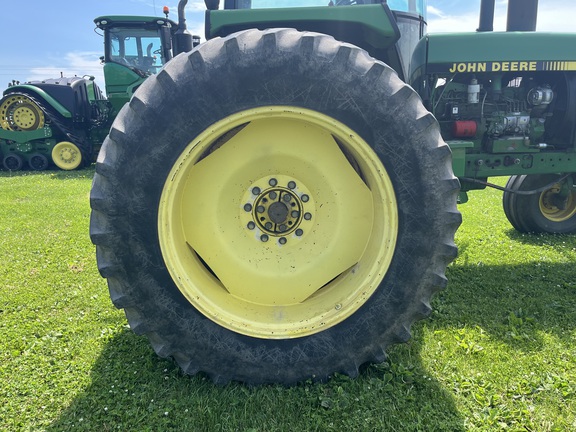 1990 John Deere 4555 Tractor