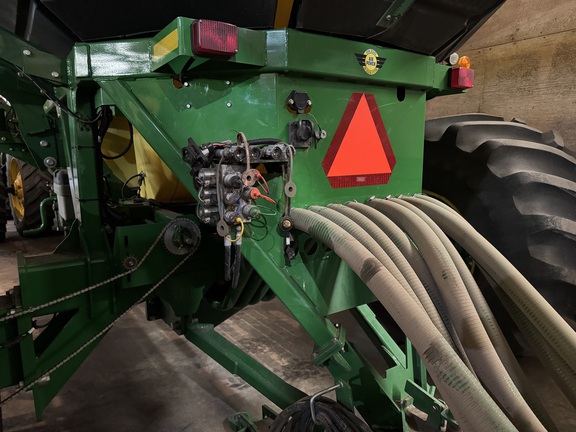 2012 John Deere 1890 Air Seeder