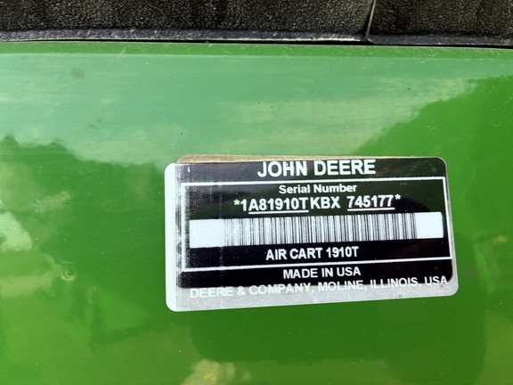 2012 John Deere 1890 Air Seeder