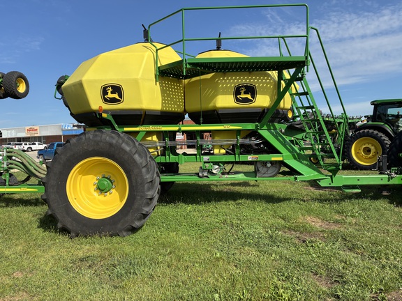 2012 John Deere 1890 Air Seeder