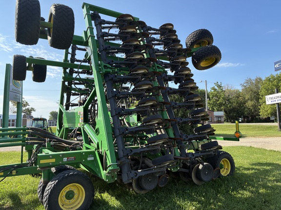 2012 John Deere 1890 Air Seeder
