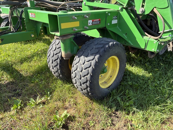 2012 John Deere 1890 Air Seeder