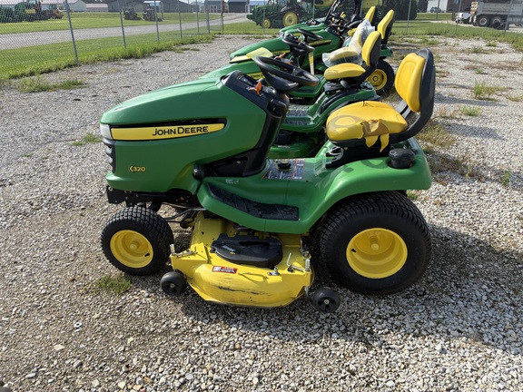 2011 John Deere X320 Garden Tractor