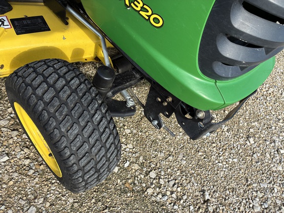 2011 John Deere X320 Garden Tractor