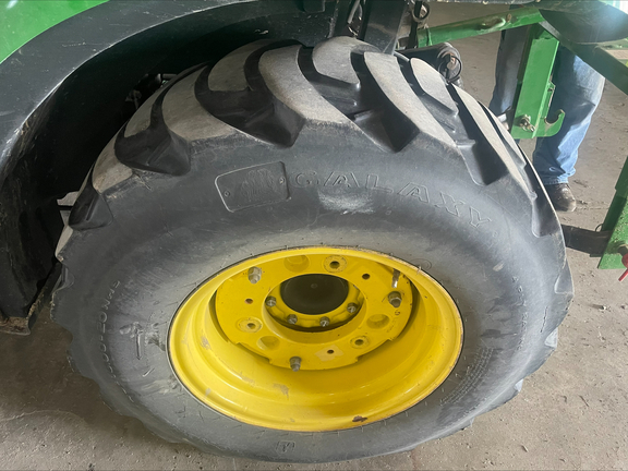2011 John Deere 3320 Tractor Compact