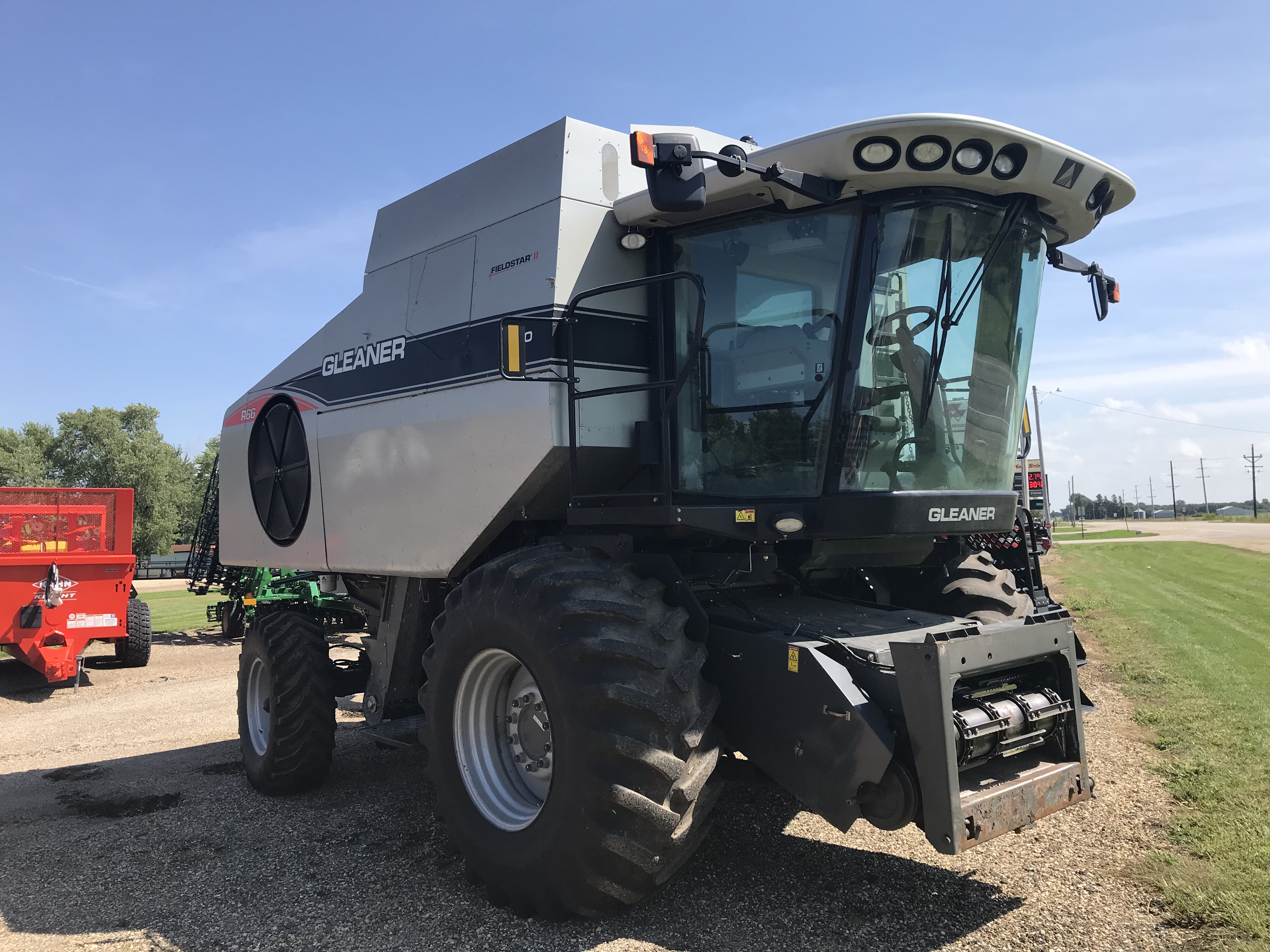 2009 AGCO Gleaner R66 Combine for sale in Osage , IA | IronSearch