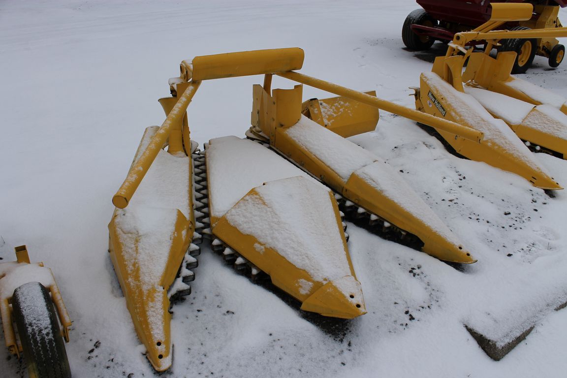 2007 New Holland 824 Header Forage