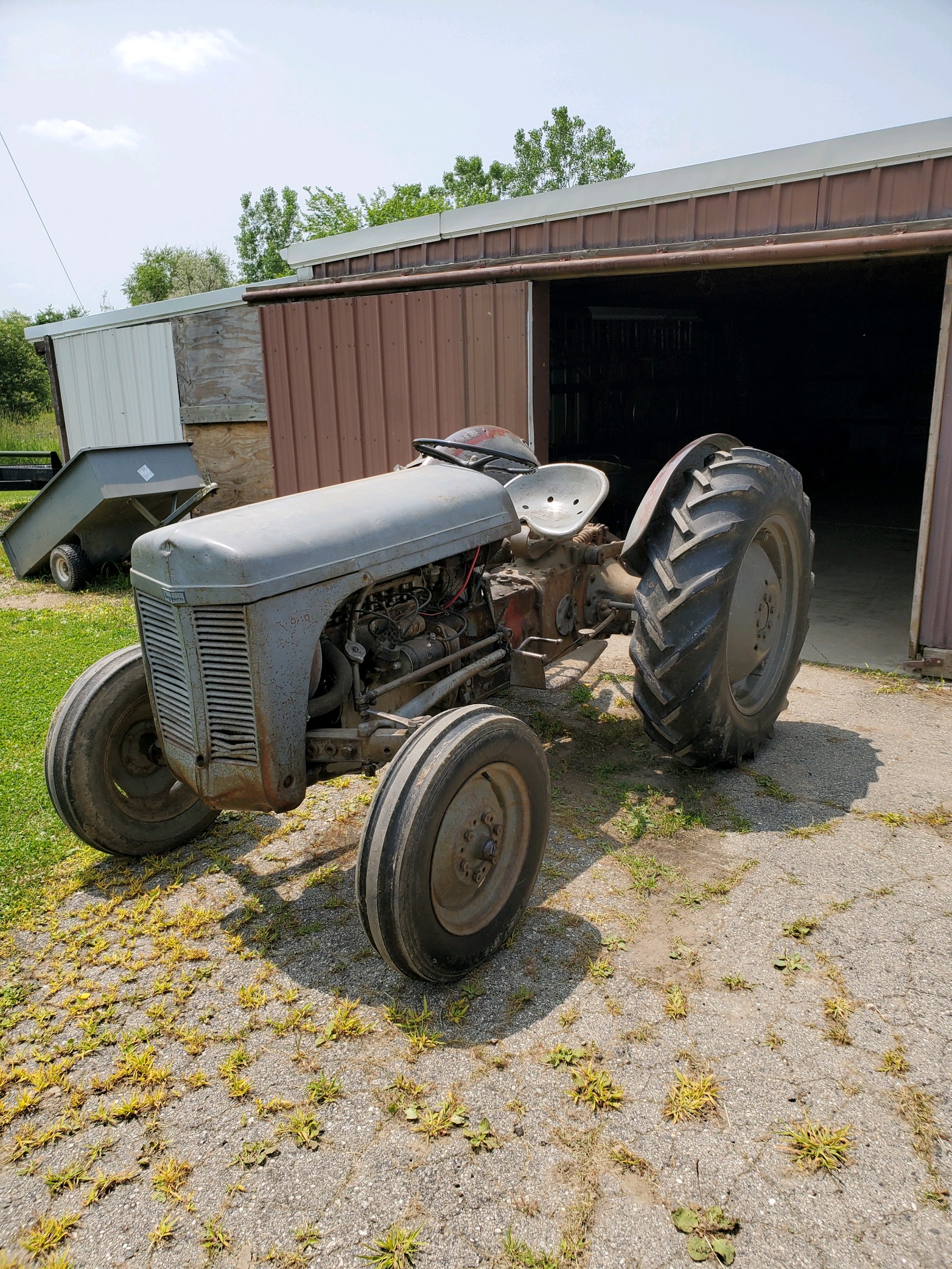 Massey Ferguson TO-20 Tractor