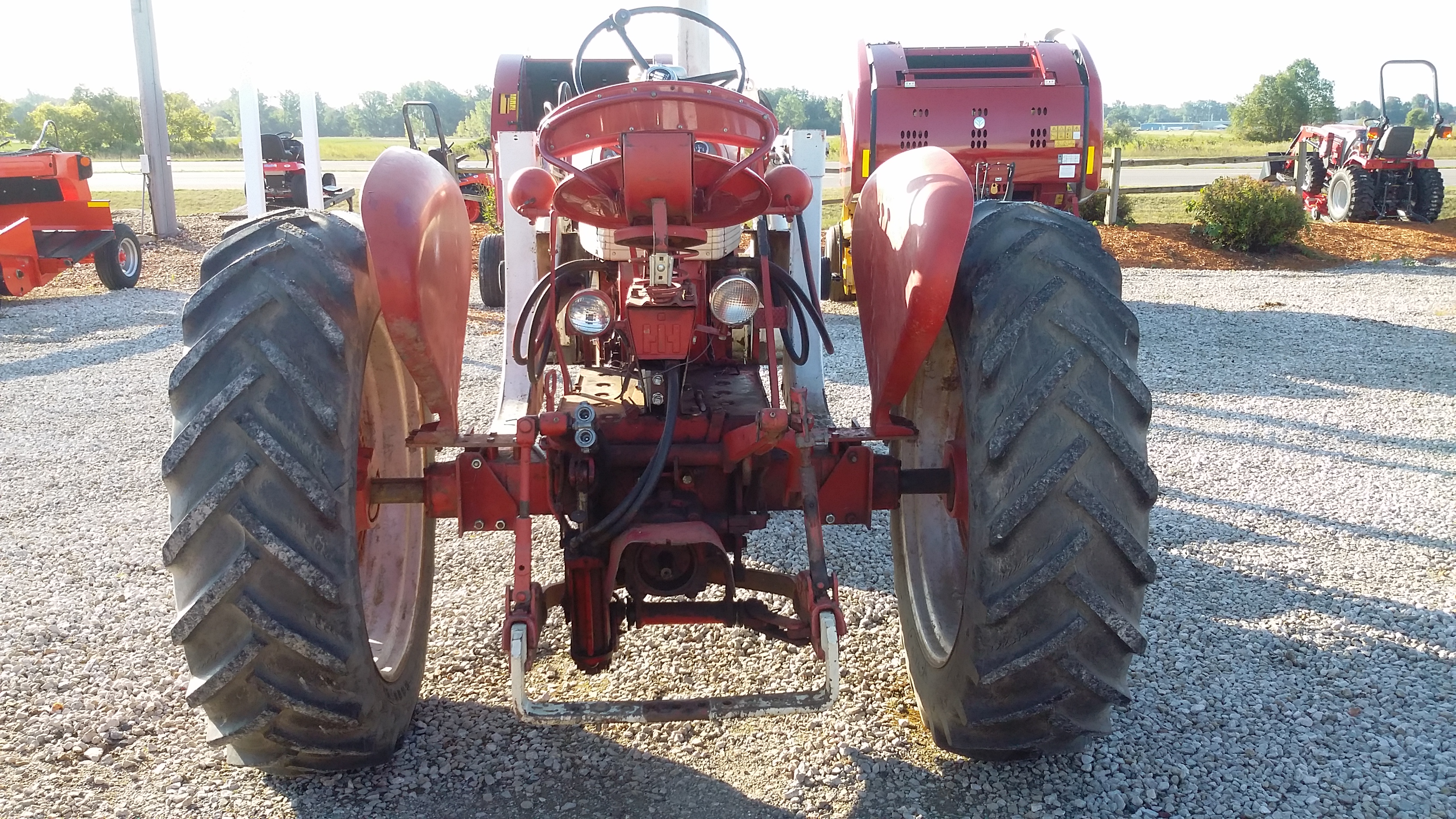 1963 International 460 Tractor