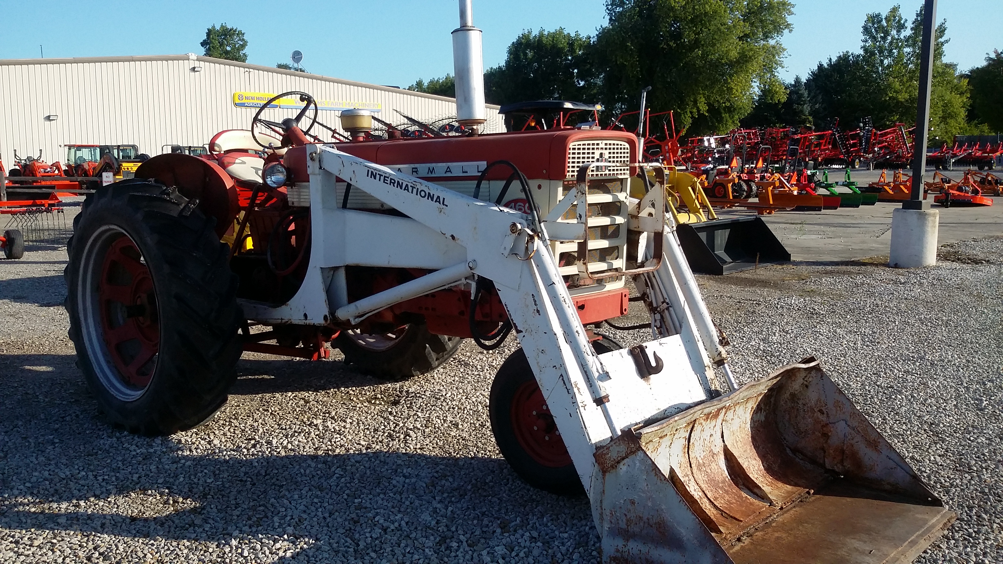 1963 International 460 Tractor