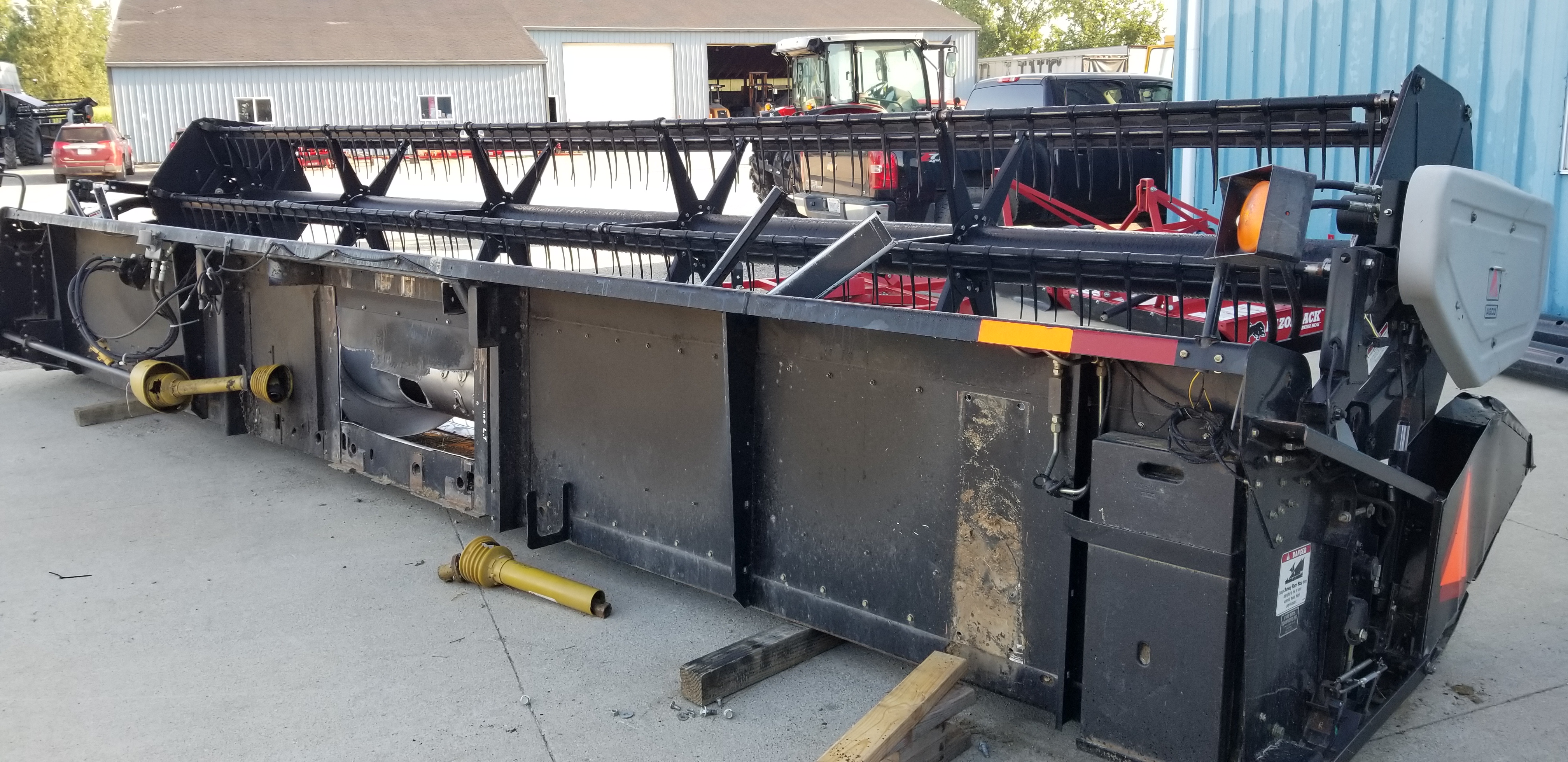 2002 AGCO Gleaner 800-25F Header Combine