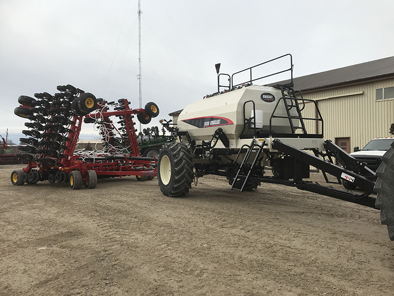 2021 Bourgault 3820-40 and  L8350 Air Drill