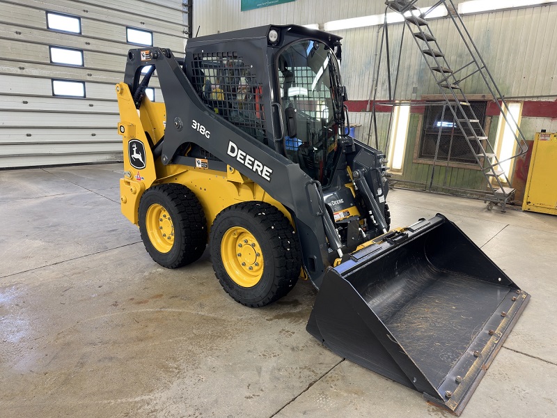 2022 John Deere 318G Skid Steer Loader