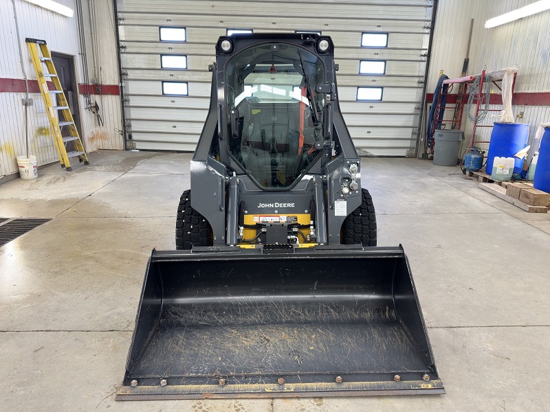 2022 John Deere 318G Skid Steer Loader