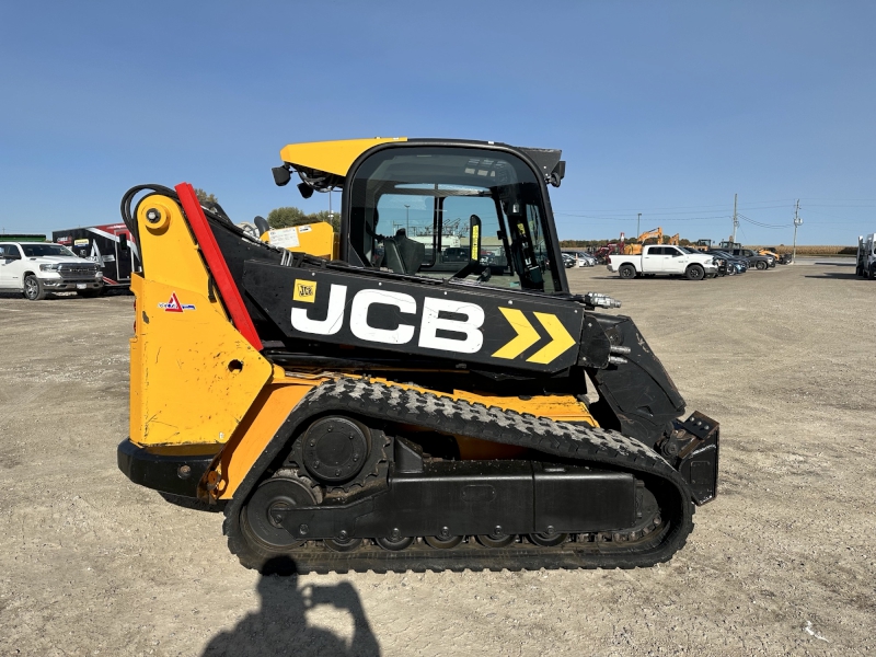 2018 JCB 3TS-8T Compact Track Loader