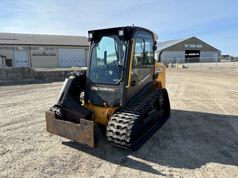 2018 JCB 3TS-8T Compact Track Loader