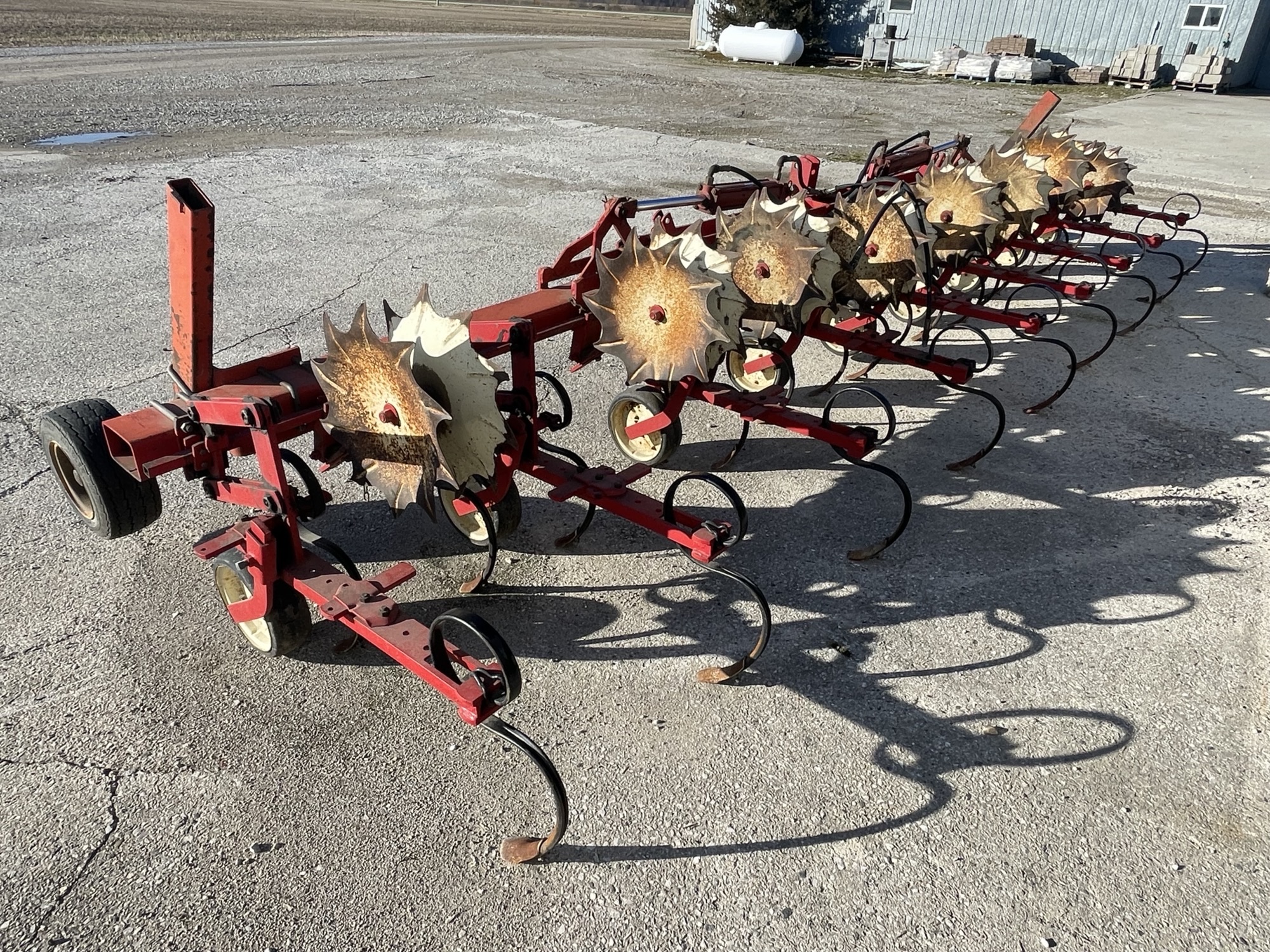 Kongskilde 8 ROW Field Cultivator