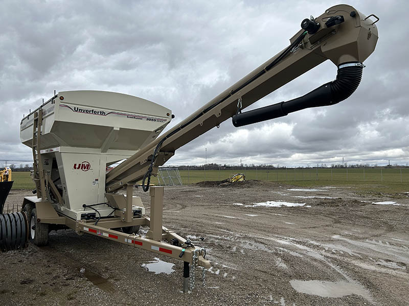 2025 Unverferth 3955DXL Seed Tender