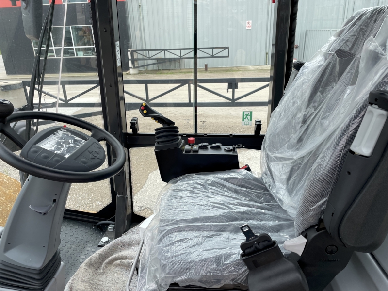 2024 Case SV211ESM Roller