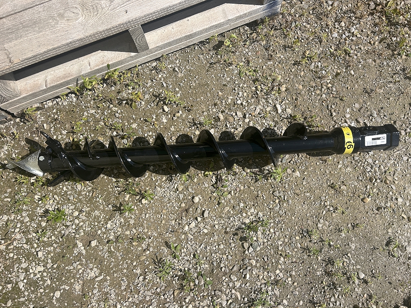 2024 CNH 9863626 Post Auger