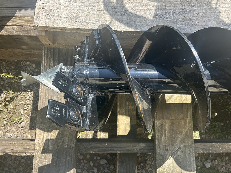 2024 CNH 9863628 Post Auger