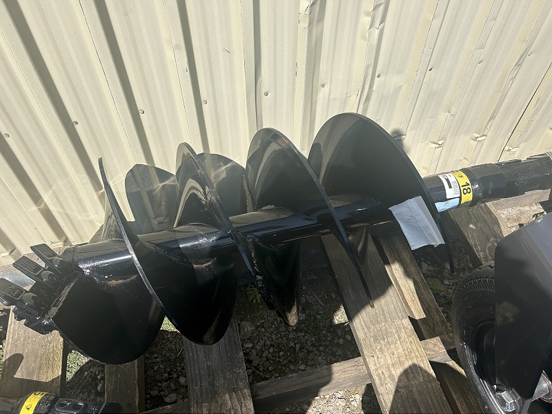 2024 CNH 9863630 Post Auger