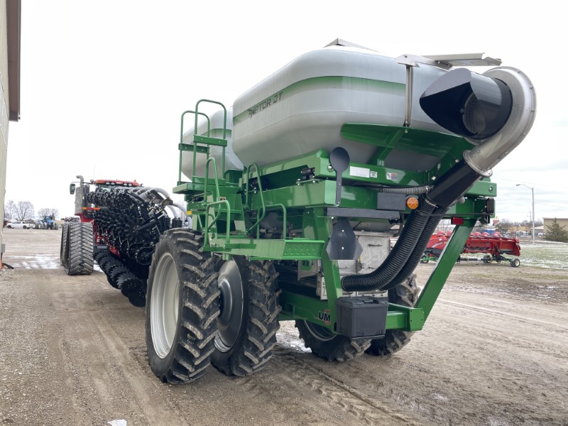 2025 Unverferth 2130DT Strip Till