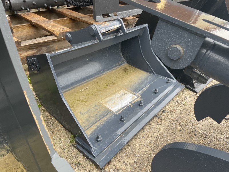 2025 H&H Manufacturing CX42D Bucket