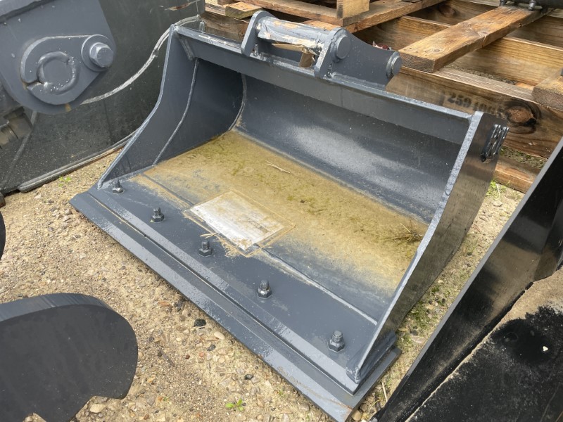 2025 H&H Manufacturing CX42D Bucket