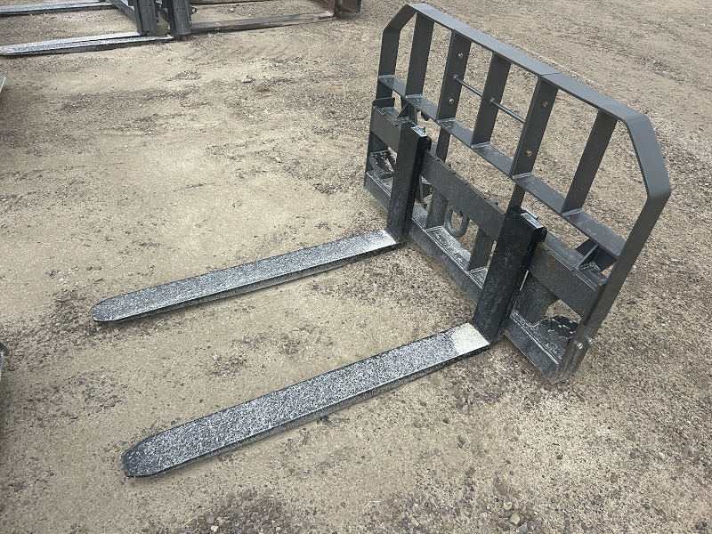 2025 CNH HD5548AO600 Pallet Fork