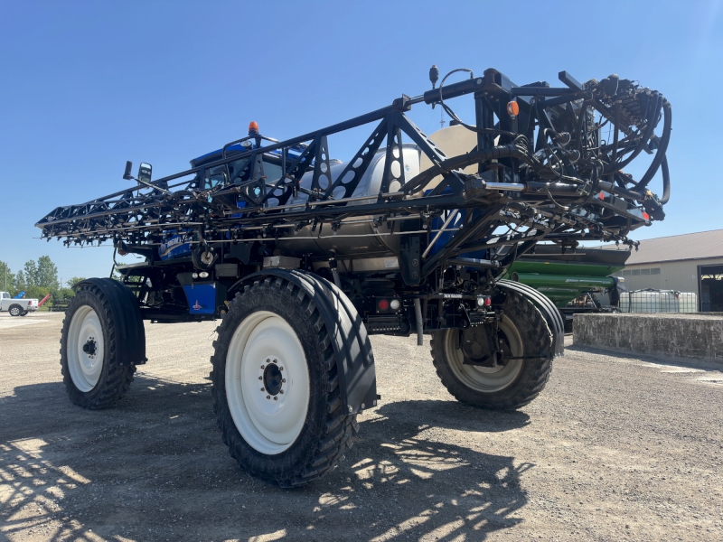 2014 New Holland SP.275R Sprayer/High Clearance