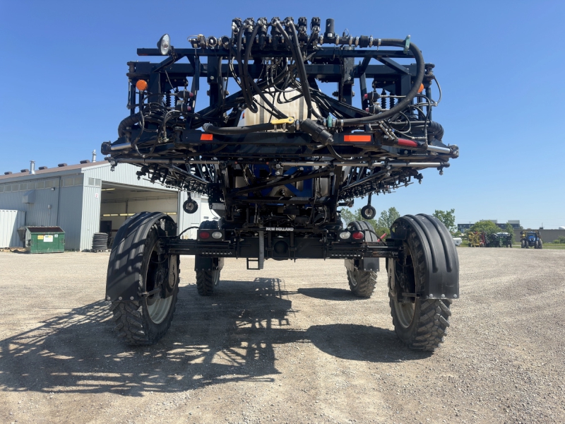 2014 New Holland SP.275R Sprayer/High Clearance