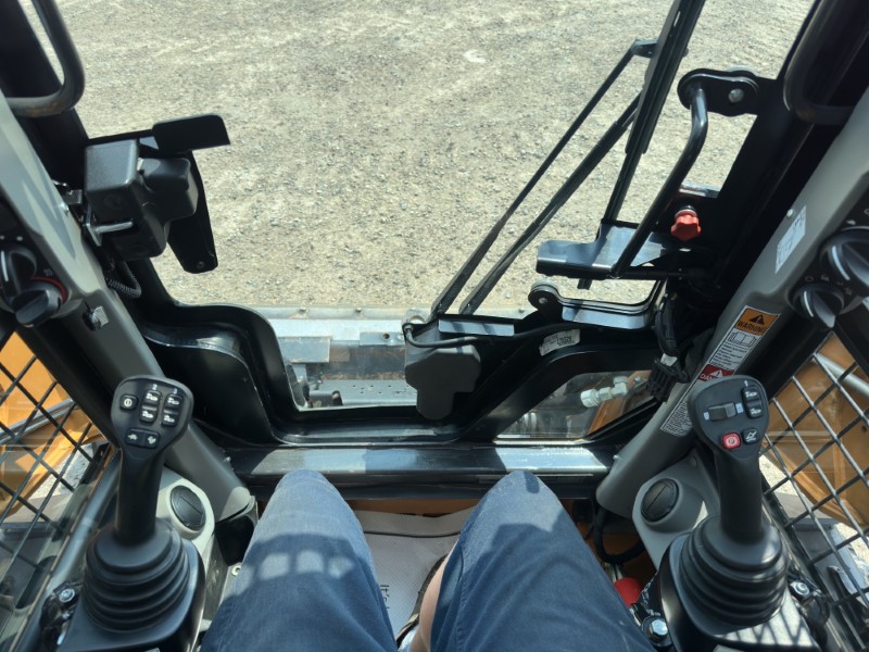 2022 Case TV370B Compact Track Loader