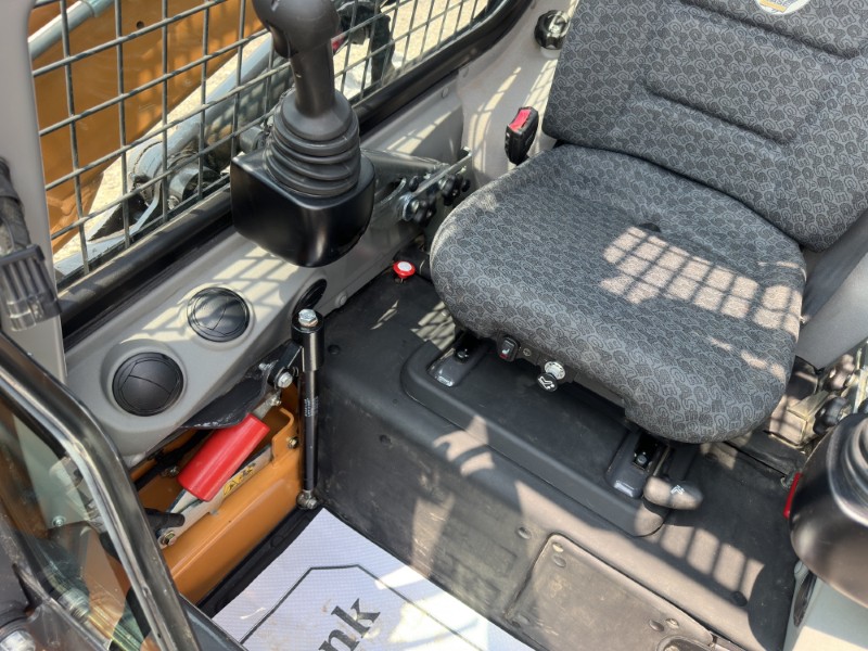 2022 Case TV370B Compact Track Loader