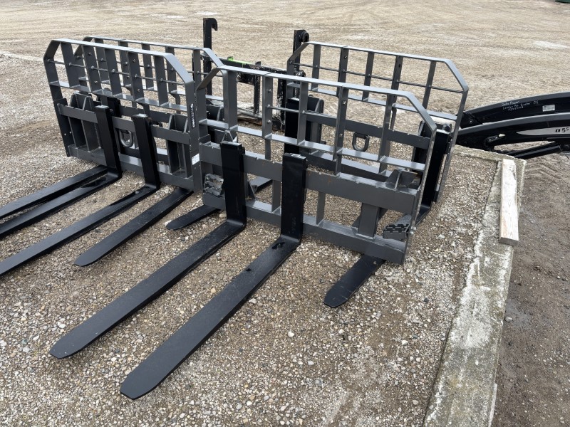 2025 CNH HD5548AO600 Pallet Fork