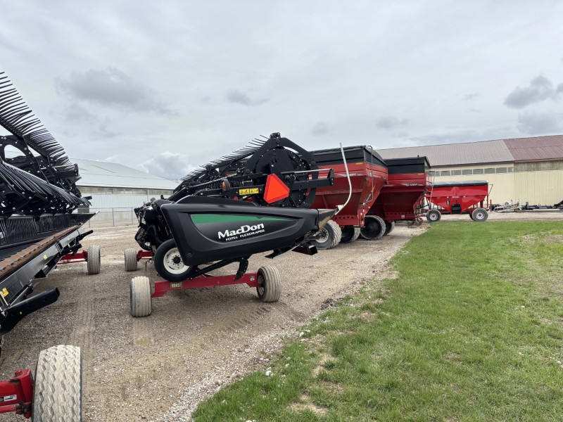 2015 MacDon FD75-30 Header Draper Flex