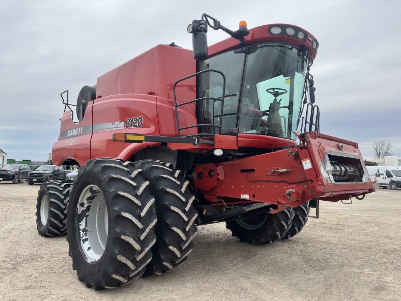 2010 Case IH 8120 Combine