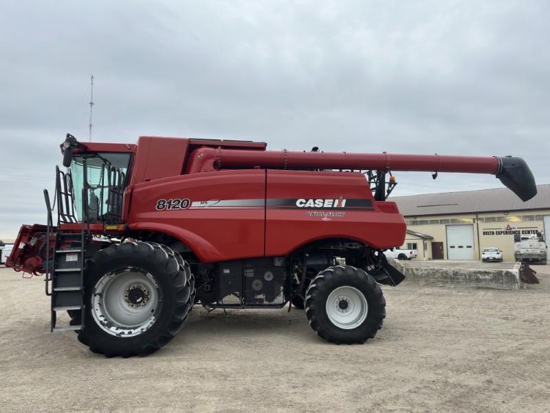 2010 Case IH 8120 Combine