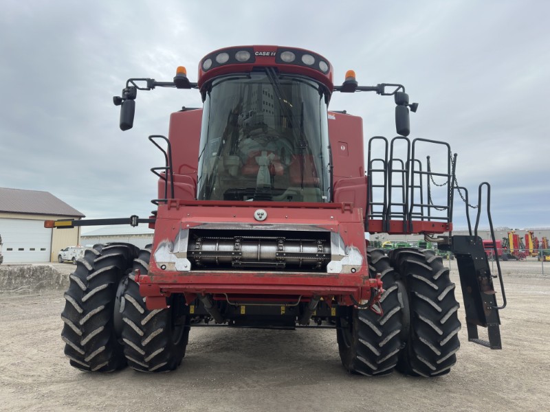 2010 Case IH 8120 Combine