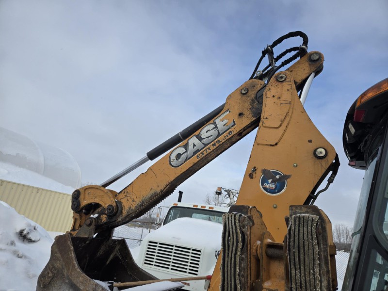 2015 Case 590SN Tractor Loader Backhoe